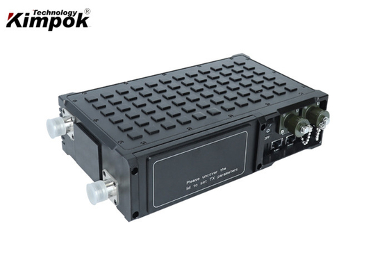 Manpack COFDM Wireless IP Transmitter ทหารสำหรับข้อมูลวิดีโอ RS232 RS485